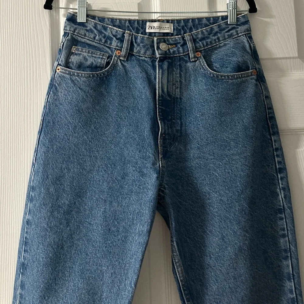 Zara Blue Mom Jeans Size 6